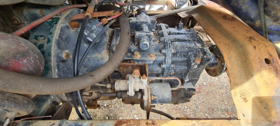 Truck Parts, Nissan, CM16 - Gearbox & Diff, Gearbox, Used, 1996