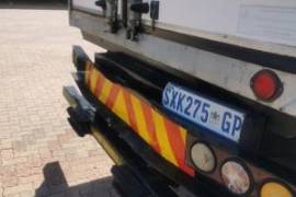 Nissan, UD 70, 4x2 Drive, Refrigerated Truck, Used, 2005