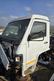Truck Parts, Mercedes-Benz, MB800, Stripping for Parts, Used, 2003
