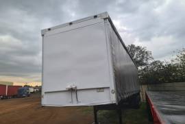 Afrit, Tautliner Trailer, Used, 2010