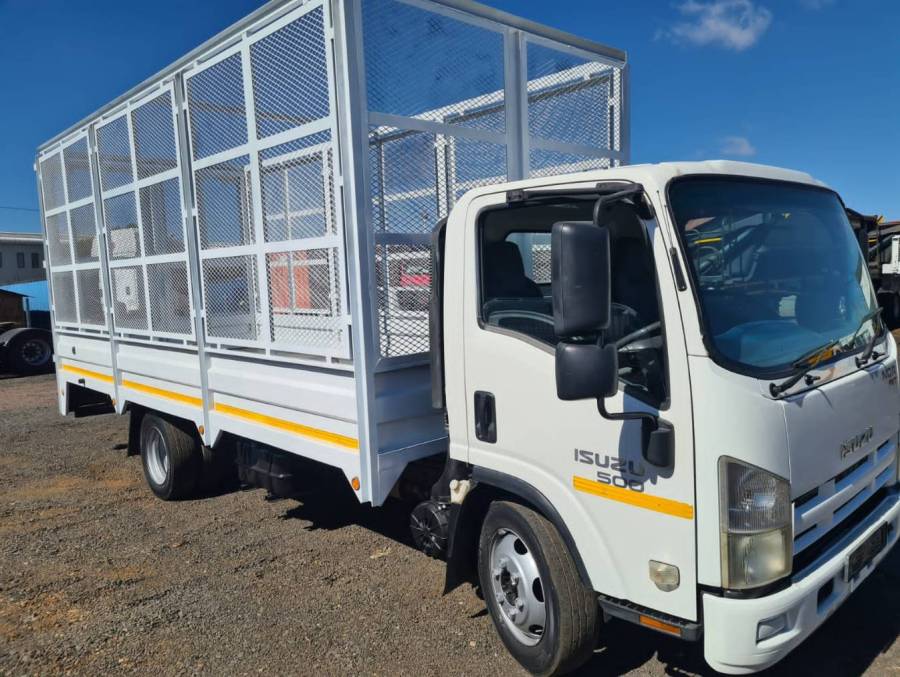 Isuzu,  NQR500 , 4x2 Drive, Cage Body Truck, Used, 2015