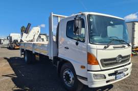 Hino, Dropside Body, 4x2 Drive, Crane Truck, Used, 2008
