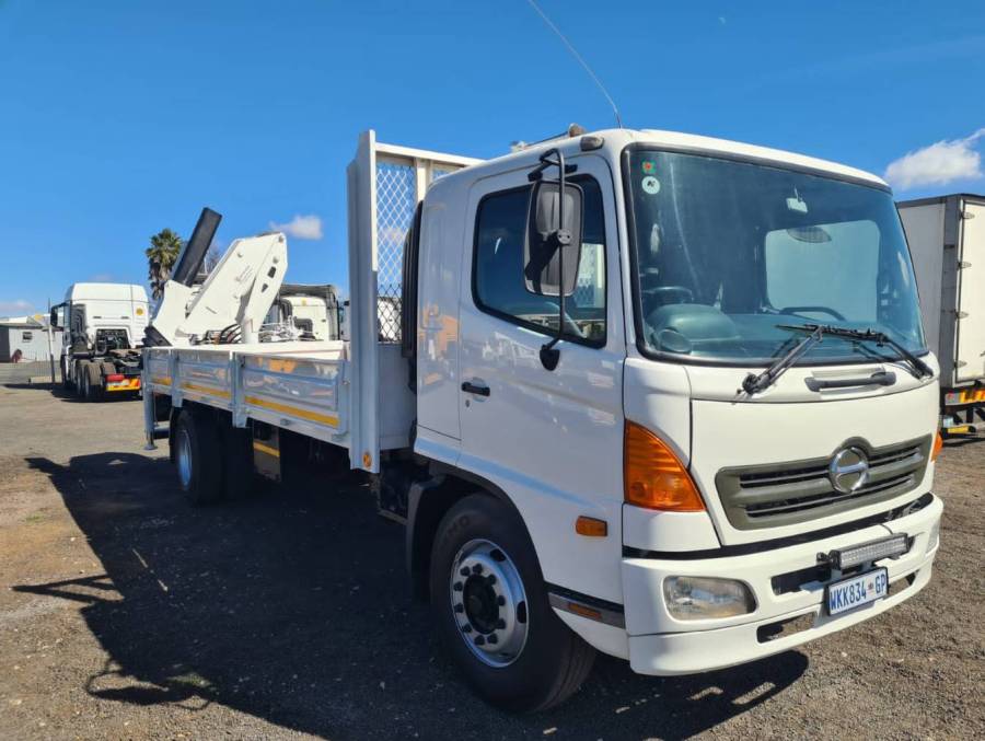 Hino, Dropside Body, 4x2 Drive, Crane Truck, Used, 2008