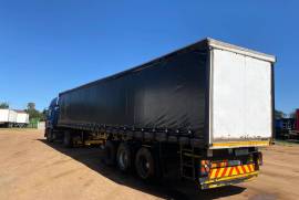 Afrit, Tautliner Trailer, Used, 2002