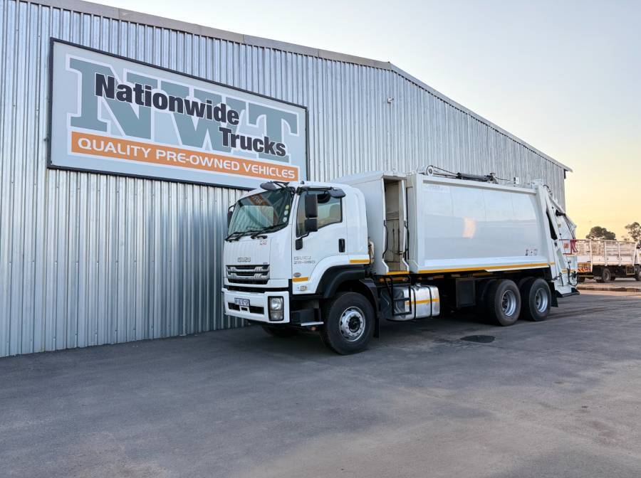 Isuzu, FXZ 28-360, 6x4 Drive, Waste Compactor Truck, Used, 2021