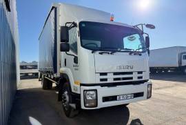 Isuzu, FTR850, 8 Ton, Tautliner Truck, Used, 2015
