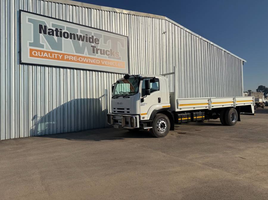 Isuzu, FTR850, 8 Ton, Dropside Truck, Used, 2014
