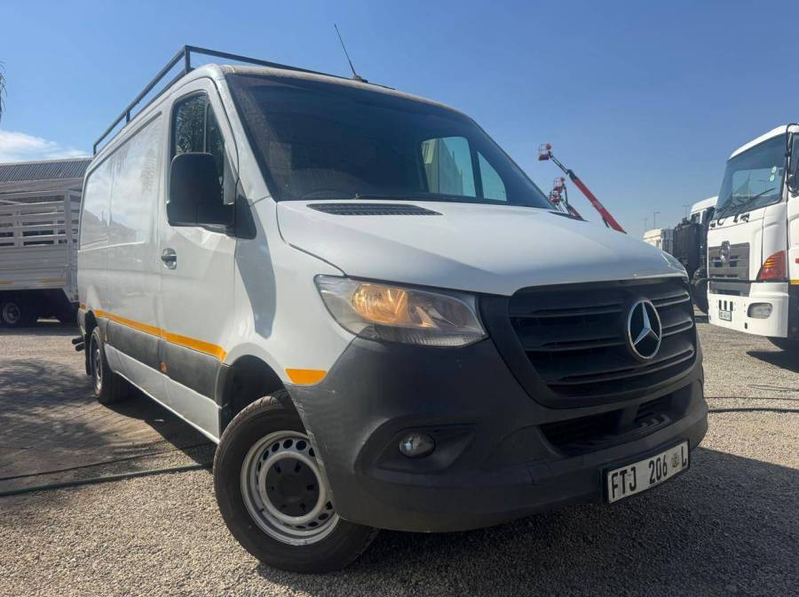 Mercedes Benz, 311 Sprinter 10.6 Cube, 4x2 Drive, LDVs and Panel Vans, Used, 2022