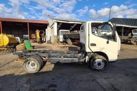 Hino, Dyna 150, 4x2 Drive, Chassis Cab Truck, Used, 2019