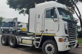 Freightliner, Freightliner ARGOSY - Cummins ISX 500, 6x4 Drive, Truck Tractor, Used, 2014