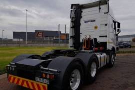 Volvo, VOLVO FH440 GLOBETROTTER 6x4 T/T, 6x4 Drive, Truck Tractor, Used, 2019