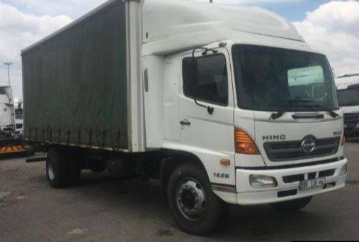 Hino, HINO 500 1626 Tautliner Body 4x2, 4x2 Drive, Tautliner Truck, Used, 2017