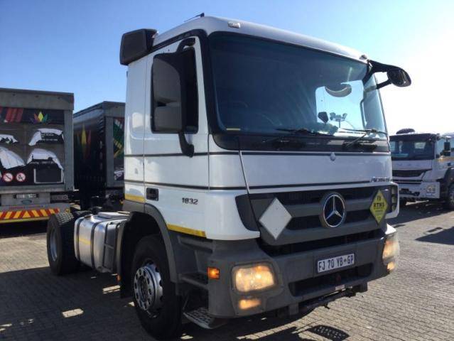 Mercedes Benz, Mercedes-Benz ACTROS 1832LS/36 LS 4x2, 4x2 Drive, Truck Tractor, Used, 2016