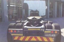 Renault, Renault Premium Lander 380 6x4, 6x4 Drive, Truck Tractor, Used, 2014