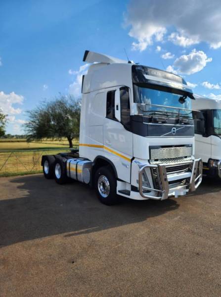 Volvo, FH440 Globetrotter V5 , 6x4 Drive, Truck Tractor, Used, 2021
