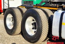 UD, QUESTER GWE 440, 6x4 Drive, Truck Tractor, Used, 2019