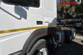 Volvo, 6x4 Drive, Truck Tractor, Used, 2016