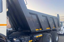 Mercedes Benz, 26-28 10 Cube, 6x4 Drive, Tipper Truck, Used, 1992