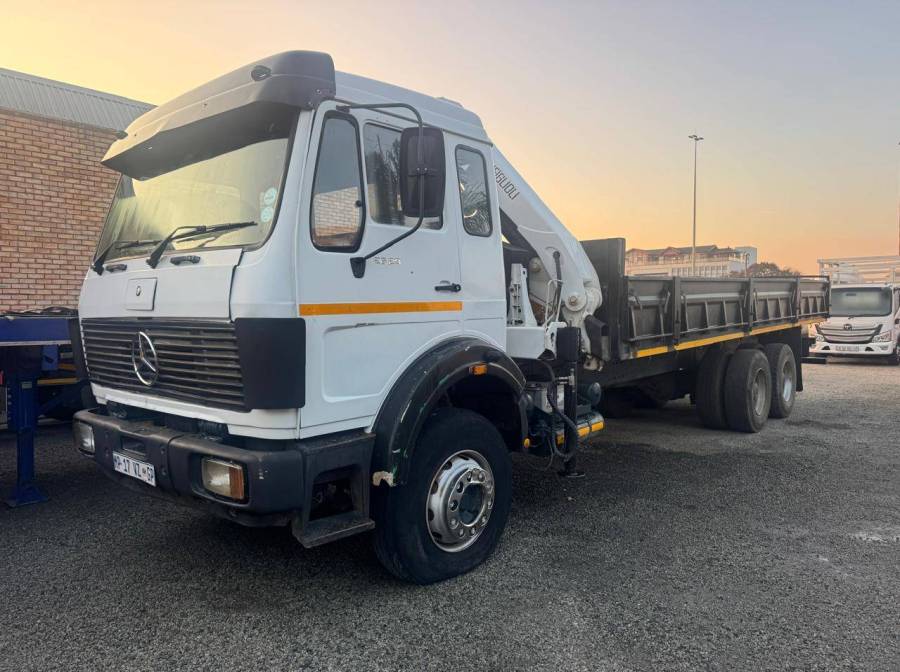Mercedes Benz, Powerliner 26-29 with 12 Ton Crane and dropside body, 6x4 Drive, Crane Truck, Used, 1996