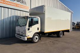 Isuzu, NPR400, 4 Ton, Volume Van Truck, Used, 2021