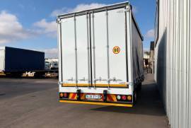 Isuzu, NPR400, 4 Ton, Tautliner Truck, Used, 2017