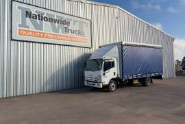 Isuzu, NPR400, 4 Ton, Tautliner Truck, Used, 2017