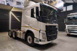 Volvo, FH440 Sleeper Cab, 6x4 Drive, Truck Tractor, Used, 2021