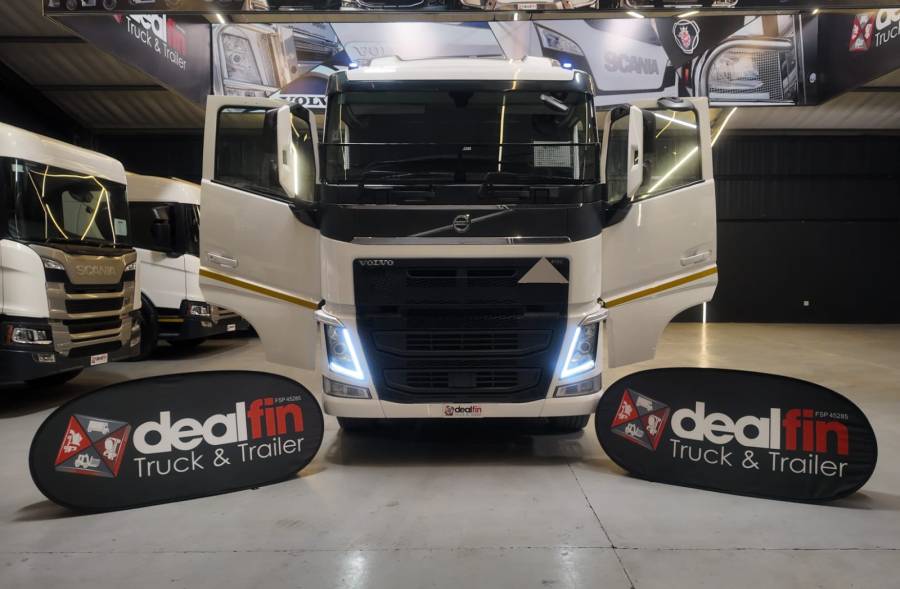 Volvo, FH440 Sleeper Cab, 6x4 Drive, Truck Tractor, Used, 2021