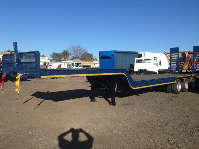 UBT, Light Duty Tri Axle Stepdeck, Lowbed Trailer, New