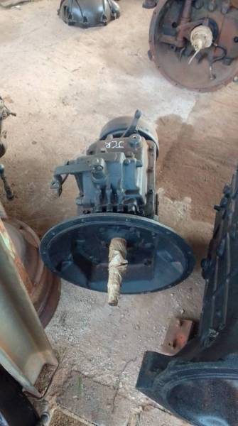 Truck Parts, Isuzu, JCR, Gearbox, Used