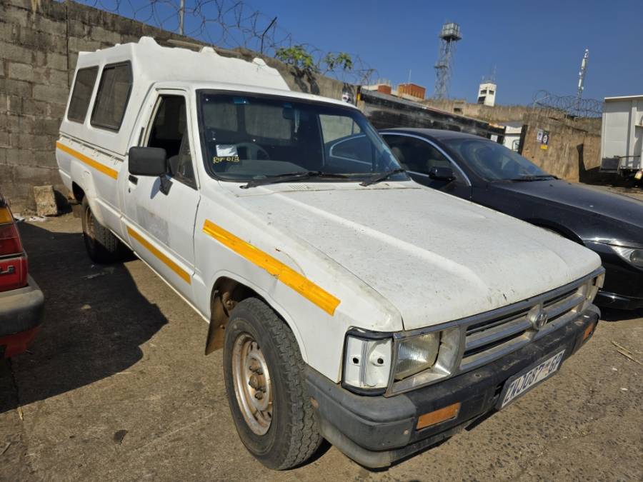 Toyota, 2.4 Diesel , 2WD, LDVs and Panel Vans, Used, 1996