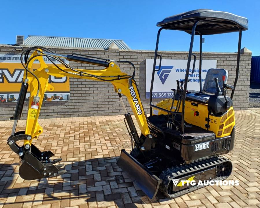 Revaro, Excavator, New
