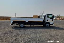 Isuzu, 4x2 Drive, Chassis Cab Truck, Used, 2015