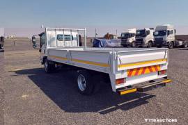 Isuzu, 4x2 Drive, Chassis Cab Truck, Used, 2015