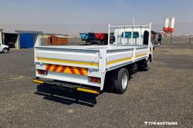Isuzu, 4x2 Drive, Chassis Cab Truck, Used, 2015