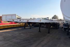 Paramount, Flatdeck, Tri-Axle Trailer, Used, 2002