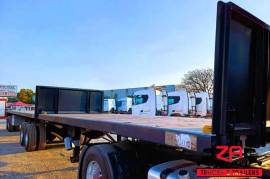 Henred, FRUEHAUF SUPERLINK FLAT DECK TRAILER [#52930], Flat Deck Trailer, Used, 2018