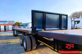 Henred, FRUEHAUF SUPERLINK FLAT DECK TRAILER [#52930], Flat Deck Trailer, Used, 2018