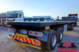 Henred, FRUEHAUF SUPERLINK FLAT DECK TRAILER [#52930], Flat Deck Trailer, Used, 2018