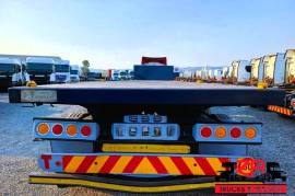 Henred, FRUEHAUF SUPERLINK FLAT DECK TRAILER [#52930], Flat Deck Trailer, Used, 2018