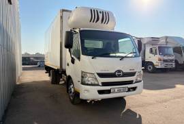 Hino, 300, 4 Ton, Refrigerated Truck, Used, 2012