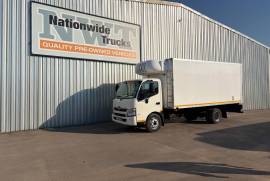 Hino, 300, 4 Ton, Refrigerated Truck, Used, 2012