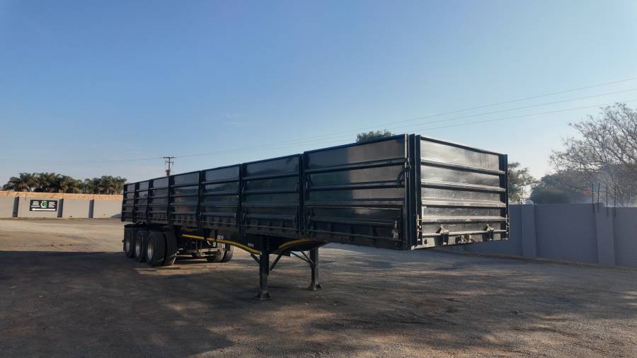 Henred, Tri Axle, Dropside Trailer, Used, 2023