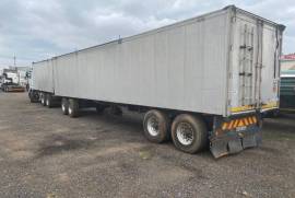 Volvo, FH400 A/T Grain Carrier Trailer, 6x4 Drive, Truck Trailer Combination, Used, 2008