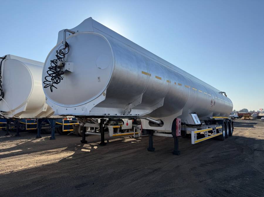 Henred, 50000L, Fuel Tanker , Used, 2016