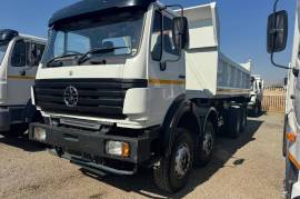 Powerstar, 40-35 16 Cube, 8x4 Drive, Tipper Truck, Used, 2010