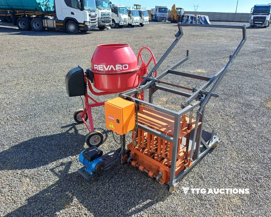Revaro, Concrete Mixer, Used
