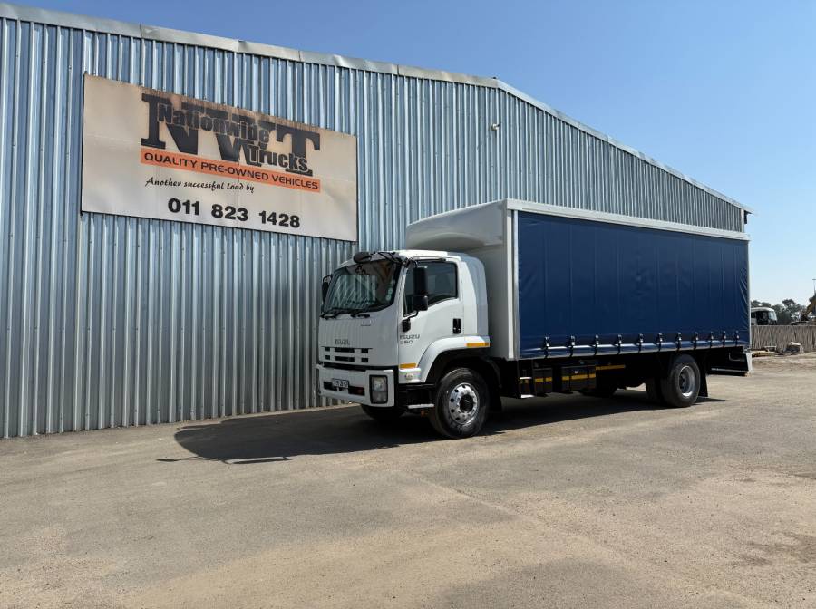 Isuzu, FTR850, 8 Ton, Tautliner Truck, Used, 2015