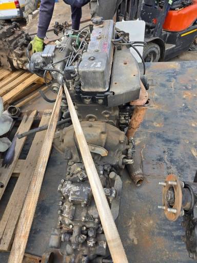 Truck Parts, Nissan, FD46, Engine, Used, 2006