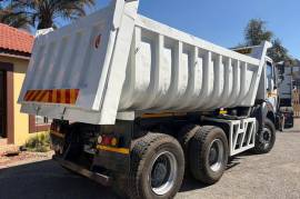 Powerstar, 26-28 10 Cube , 6x4 Drive, Tipper Truck, Used, 2006